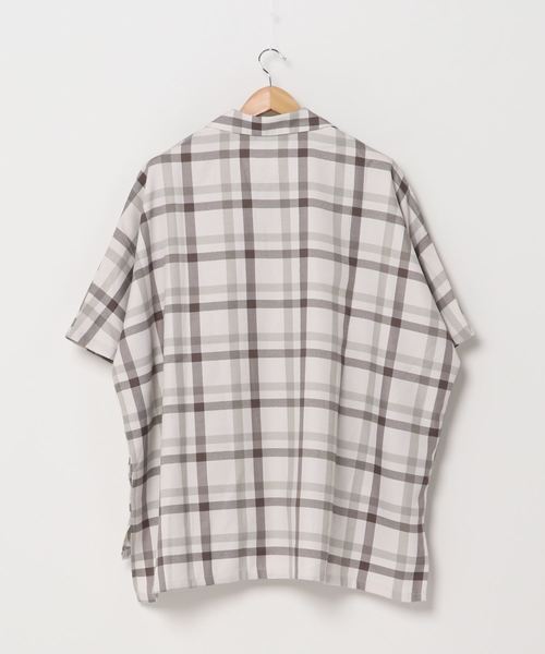 CavariA（キャバリア）の「『CavariA/キャバリア』チェック柄ビッグシルエットシャツジャケット（シャツ/ブラウス・メンズ・ベージュ/ホワイト・L/M）」の4枚目の写真