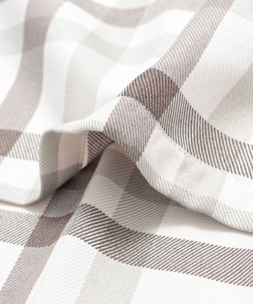 CavariA（キャバリア）の「『CavariA/キャバリア』チェック柄ビッグシルエットシャツジャケット（シャツ/ブラウス・メンズ・ベージュ/ホワイト・L/M）」の5枚目の写真