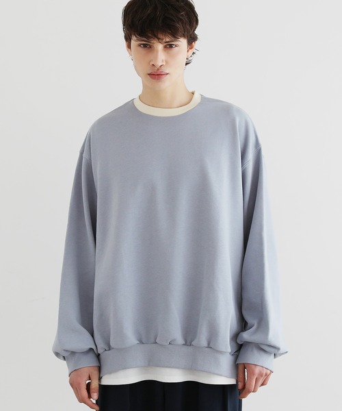 LILL(リル)の「スモーキートーンドロップショルダー袖ボリュームサイドスリットクルースウェット(スウェット・メンズ・ブルー/グリーン/ライトピンク/ダークグレー/オレンジ系その他・M/L/S)」の4枚目の写真