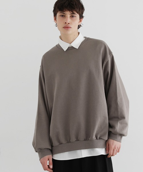 LILL(リル)の「スモーキートーンドロップショルダー袖ボリュームサイドスリットクルースウェット(スウェット・メンズ・ブルー/グリーン/ライトピンク/ダークグレー/オレンジ系その他・M/L/S)」の2枚目の写真