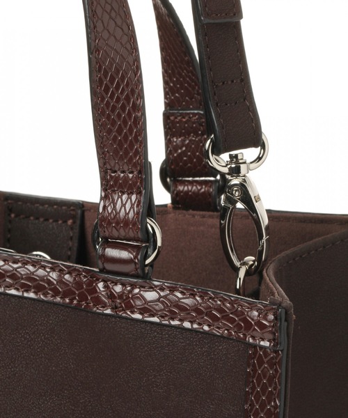 LAKOLE（ラコレ）の「アニマル柄切り替え2WAYトートバッグ / LAKOLE（ショルダーバッグ・レディース・ブラウン/ベージュ・FREE）」の6枚目の写真