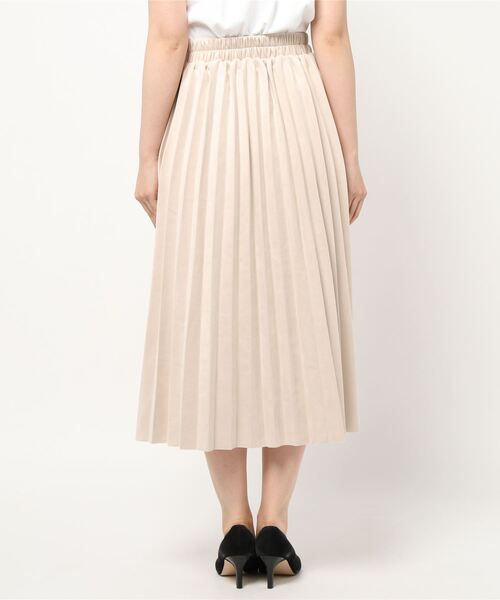 CHARM BERRY TIC(チャームベリーチック)の「スウェードポンチ アコーディオンプリーツスカート(スカート・レディース・アイボリー/ピンク/ベージュ/カーキ/ブラック・M/L)」の7枚目の写真