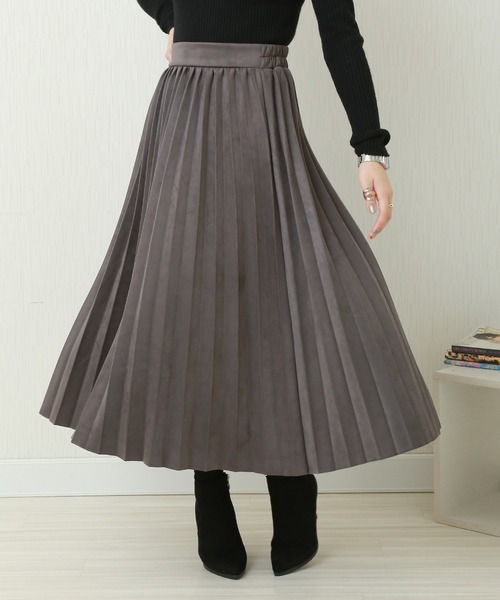 CHARM BERRY TIC(チャームベリーチック)の「スウェードポンチ アコーディオンプリーツスカート(スカート・レディース・アイボリー/ピンク/ベージュ/カーキ/ブラック・M/L)」の19枚目の写真