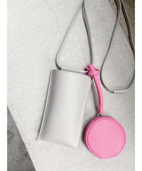 SHENERY（シーナリー）の「バイカラーミニショルダー（ショルダーバッグ・レディース・グレー/ベージュ/ブラック・FREE）」の5枚目の写真