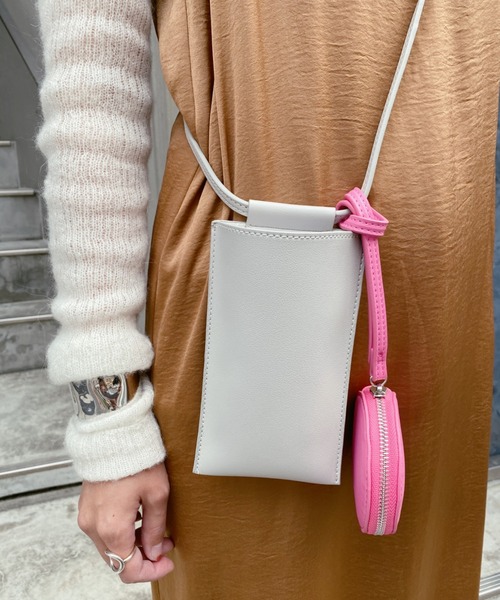 SHENERY（シーナリー）の「バイカラーミニショルダー（ショルダーバッグ・レディース・グレー/ベージュ/ブラック・FREE）」の22枚目の写真