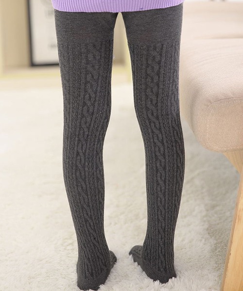 TeddyShop（テディショップ）の「キッズ ケーブル編みストレッチタイツ（タイツ/ストッキング・キッズ・チャコールグレー/ワインレッド/ベージュ/グレー/ラベンダー/パープル/ピンク/ネイビー/ブラック/ホワイト・95/135/125/115/105）」の17枚目の写真