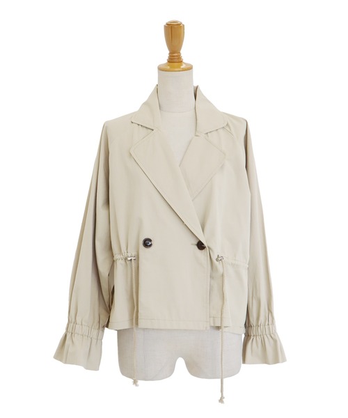 BLUEEAST(ブルーイースト)の「キャンディースリーブショートトレンチ(トレンチコート・レディース・ベージュ/カーキ・MEDIUM)」の12枚目の写真