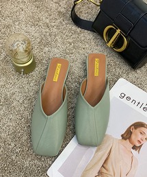 【数量限定販売】Vカットスクエアトゥミュールサンダル