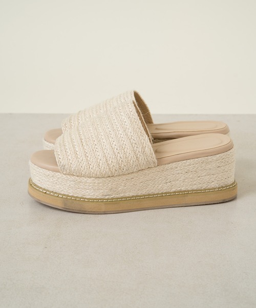 Kastane(カスタネ)の「厚底カラージュートサンダル(サンダル・レディース・ブラック/アイボリー・36/38/37)」の15枚目の写真