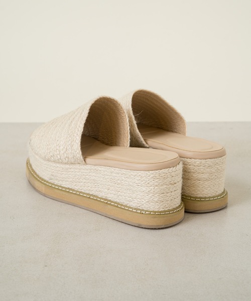 Kastane(カスタネ)の「厚底カラージュートサンダル(サンダル・レディース・ブラック/アイボリー・36/38/37)」の11枚目の写真