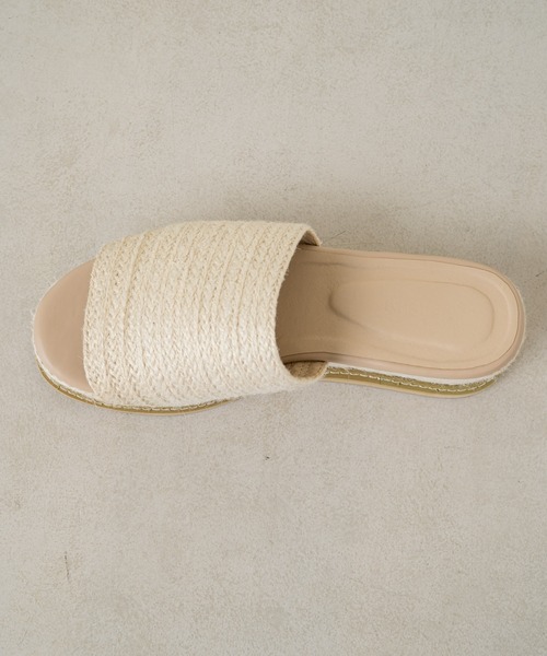Kastane(カスタネ)の「厚底カラージュートサンダル(サンダル・レディース・ブラック/アイボリー・36/38/37)」の9枚目の写真
