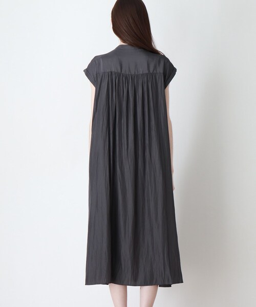 DRESKIP（ドレスキップ）の「◆サテンギャザ－ロングワンピース（ワンピース・レディース・オフホワイト/グレー系その他/ブラウン系その他/オレンジ・02/03）」の13枚目の写真