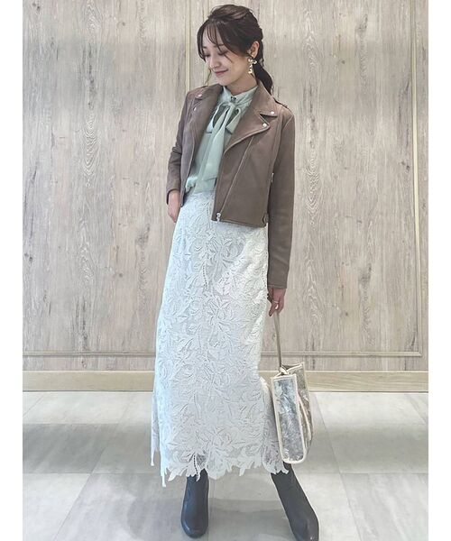 MERCURYDUO(マーキュリーデュオ)の「フェイクスエードライダースジャケット(テーラードジャケット・レディース・ブラウン/アイボリー・FREE)」の6枚目の写真