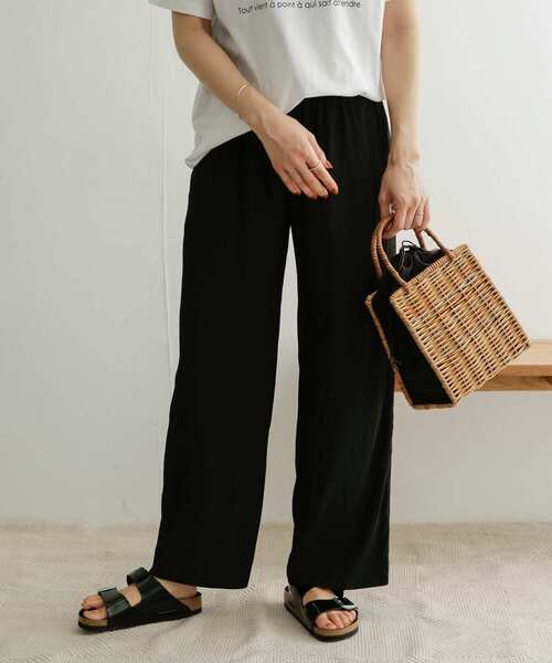 URBAN RESEARCH DOORS（アーバンリサーチドアーズ）の「ドライタッチリラックスパンツ（その他パンツ・レディース・ブラック/グレー系その他・1/2）」の6枚目の写真