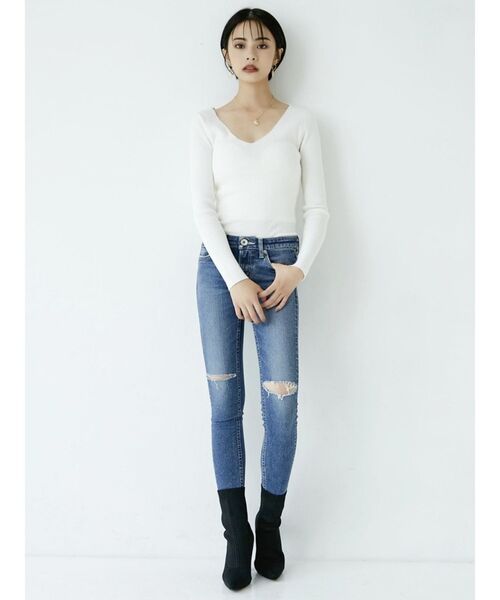 GYDA(ジェイダ)の「リブVネックニット TOPS(ニット/セーター・レディース・ブラック/ベージュ/オフホワイト・FREE)」の19枚目の写真