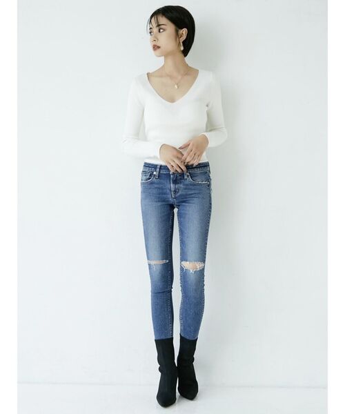 GYDA(ジェイダ)の「リブVネックニット TOPS(ニット/セーター・レディース・ブラック/ベージュ/オフホワイト・FREE)」の10枚目の写真