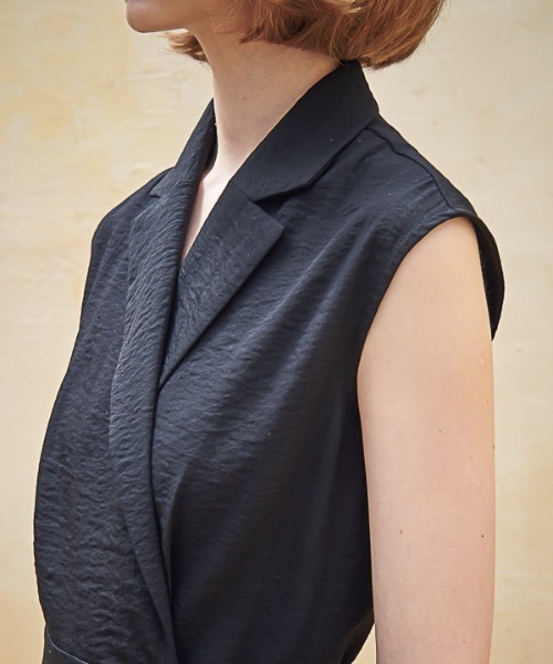 ACUD（アクド）の「【ACUD 】スリーブレステイラード ラップワンピース / Sleeveless Tailored Wrap One-Piece（シャツワンピース・レディース・ホワイト/ブラック/ブルー・SMALL/MEDIUM）」の17枚目の写真