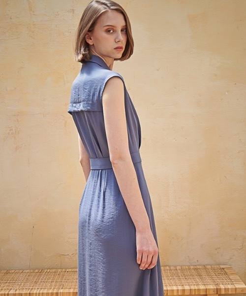 ACUD（アクド）の「【ACUD 】スリーブレステイラード ラップワンピース / Sleeveless Tailored Wrap One-Piece（シャツワンピース・レディース・ホワイト/ブラック/ブルー・SMALL/MEDIUM）」の18枚目の写真