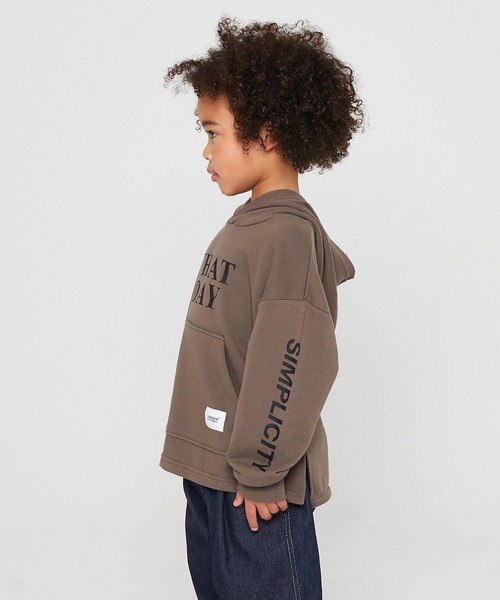 GENERATOR（ジェネレーター）の「GENERATOR　THATDAYパーカー/FILMSパーカー（パーカー・キッズ・チャコールグレー/ブラック/アッシュブラウン/ブルー系その他/グレイッシュベージュ/ブラウン系その他5・M/L/XL/S）」の17枚目の写真