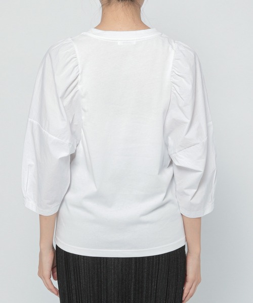 LOWRYS FARM（ローリーズファーム）の「フハクボリュームスリーブ６Ｓ　219200（Tシャツ/カットソー・レディース・ホワイト/ブラック/カーキ・FREE）」の13枚目の写真