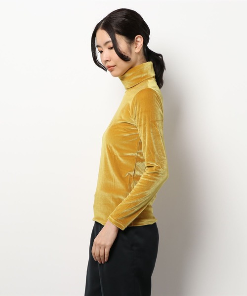 Cookie Chocolate（クッキーチョコレート）の「ベロアタートルネックプルオーバー（Tシャツ/カットソー・レディース・イエロー・M）」の3枚目の写真