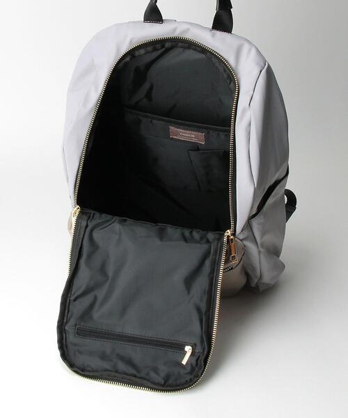 THE STATION STORE（ザ ステーション ストア）の「＜COOCO＞フェイクレザーポケット バックパック（バックパック/リュック・レディース・ライトグレー/ブラック・FREE）」の6枚目の写真