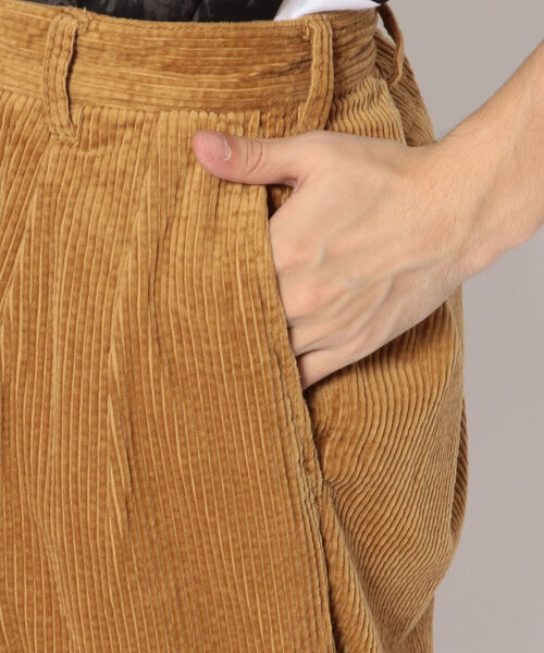 schott（ショット）の「Schott(ショット) CORDUROY DOUBLE PLEATS WIDE PANTS/コーデュロイ 2タック ワイドパンツ（その他パンツ・メンズ・ブラック/ベージュ・SMALL/MEDIUM/LARGE/X-LARGE）」の6枚目の写真