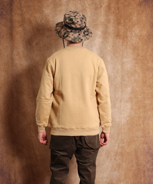 JUGLANS(ユグランス)の「【WILDERNESS EXPERIENCE】CAMP CREW SWEAT/クルーネックスウェット/メンズ(スウェット・メンズ・ベージュ/グレー/ホワイト・M/L/XL)」の8枚目の写真