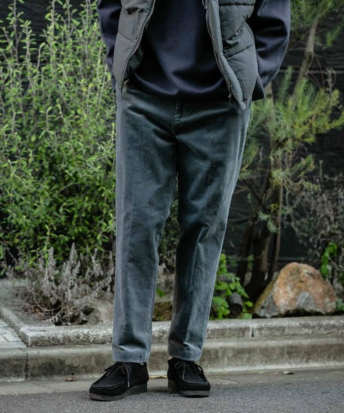 URBAN RESEARCH DOORS（アーバンリサーチドアーズ）の「コーデュロイ テーパードトラウザー（その他パンツ・メンズ・ブラウン/グレー系その他/ブルー系その他/チャコールグレー・38/36/40）」の4枚目の写真