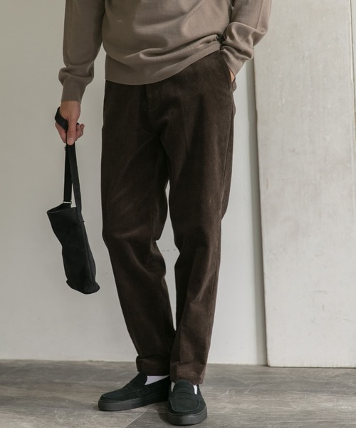URBAN RESEARCH DOORS（アーバンリサーチドアーズ）の「コーデュロイ テーパードトラウザー（その他パンツ・メンズ・ブラウン/グレー系その他/ブルー系その他/チャコールグレー・38/36/40）」の3枚目の写真