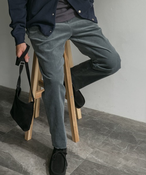URBAN RESEARCH DOORS（アーバンリサーチドアーズ）の「コーデュロイ テーパードトラウザー（その他パンツ・メンズ・ブラウン/グレー系その他/ブルー系その他/チャコールグレー・38/36/40）」の11枚目の写真