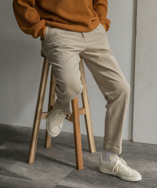 URBAN RESEARCH DOORS（アーバンリサーチドアーズ）の「コーデュロイ テーパードトラウザー（その他パンツ・メンズ・ブラウン/グレー系その他/ブルー系その他/チャコールグレー・38/36/40）」の17枚目の写真