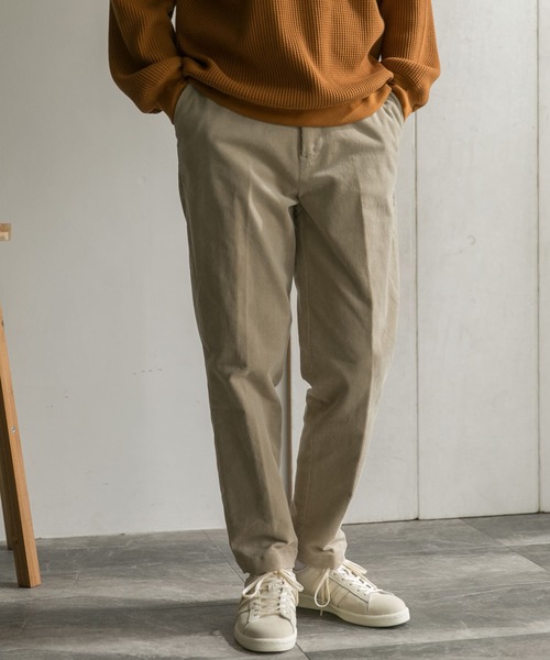 URBAN RESEARCH DOORS（アーバンリサーチドアーズ）の「コーデュロイ テーパードトラウザー（その他パンツ・メンズ・ブラウン/グレー系その他/ブルー系その他/チャコールグレー・38/36/40）」の19枚目の写真