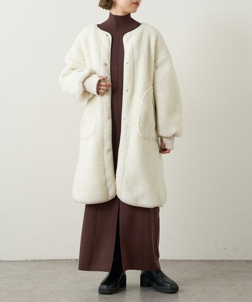 Omekashi（オメカシ）の「リバーシブルキルティングコート（ノーカラーコート・レディース・オフホワイト/ブラック・FREE）」の3枚目の写真