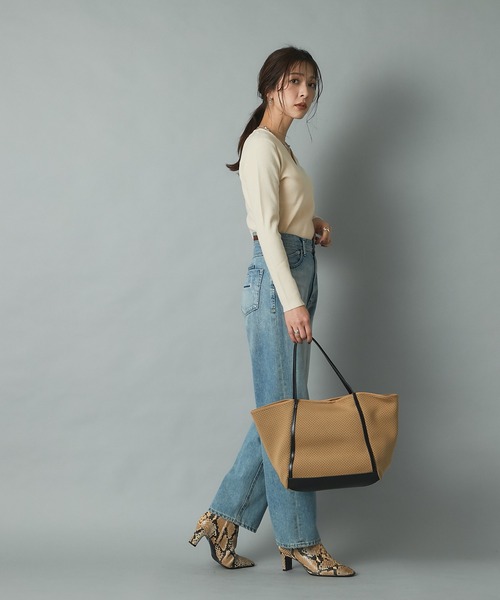 RIVE DROITE(リヴドロワ)の「【R.good(アールドットグッド)】ウエットパンチングトート(トートバッグ・レディース・ブラック/グレー/ベージュ・FREE)」の11枚目の写真