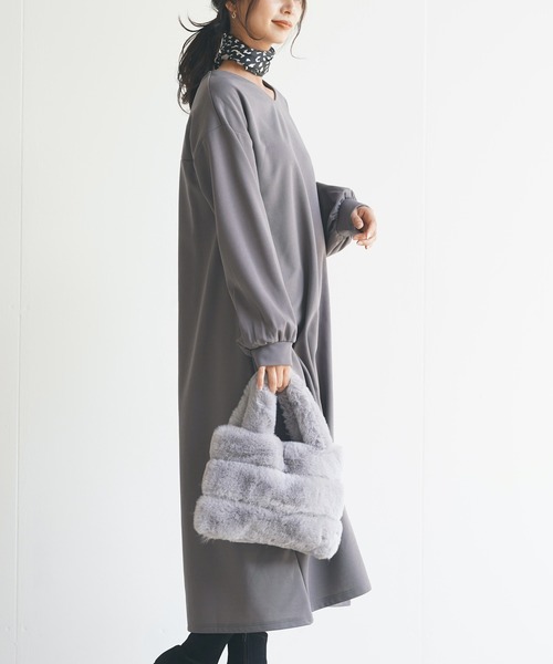 rps（アールピーエス）の「裏起毛カットジョーゼットフレアーワンピース（ワンピース・レディース・ブラック/グレー/カーキ・M）」の7枚目の写真