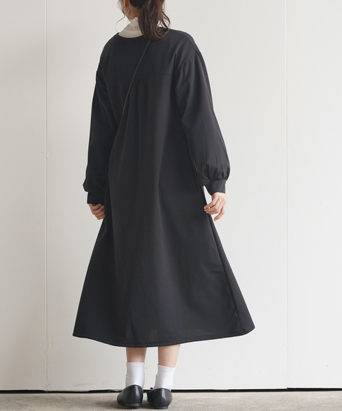 rps（アールピーエス）の「裏起毛カットジョーゼットフレアーワンピース（ワンピース・レディース・ブラック/グレー/カーキ・M）」の8枚目の写真