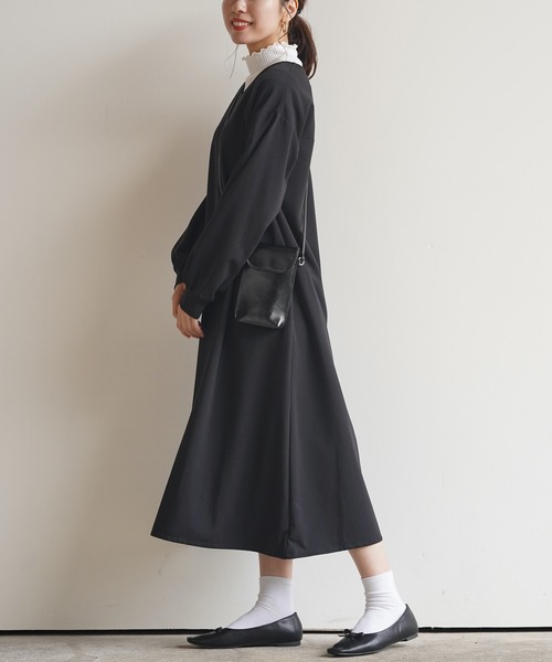 rps（アールピーエス）の「裏起毛カットジョーゼットフレアーワンピース（ワンピース・レディース・ブラック/グレー/カーキ・M）」の5枚目の写真