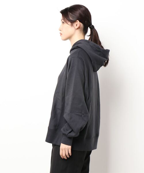 Samansa Mos2（サマンサ モスモス）の「袖口ギャザースウェットパーカー（パーカー・レディース・ブラウン/チャコール/キナリ・ﾌﾘ-）」の4枚目の写真