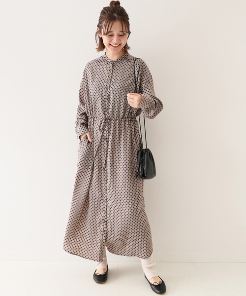 SLOBE IENA(スローブイエナ)の「Smallpattern シャツワンピース【手洗い可能】◆(ワンピース・レディース・ネイビー/ブラウン・FREE)」の10枚目の写真