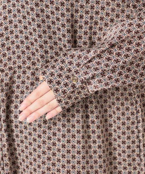 SLOBE IENA(スローブイエナ)の「Smallpattern シャツワンピース【手洗い可能】◆(ワンピース・レディース・ネイビー/ブラウン・FREE)」の12枚目の写真