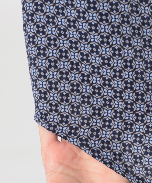 SLOBE IENA(スローブイエナ)の「Smallpattern シャツワンピース【手洗い可能】◆(ワンピース・レディース・ネイビー/ブラウン・FREE)」の9枚目の写真