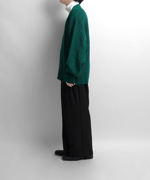 Confirm(コンファーム)の「オーバーサイズ ボリュームニット ケーブルカーディガン【Confirm】(カーディガン/ボレロ・メンズ・ブラック/ブラウン/サックスブルー/オレンジ/ブルー/ナチュラル/ブラック系その他/アッシュブラウン/モカ/グリーン・M/L)」の22枚目の写真