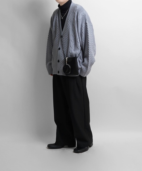 Confirm(コンファーム)の「オーバーサイズ ボリュームニット ケーブルカーディガン【Confirm】(カーディガン/ボレロ・メンズ・ブラック/ブラウン/サックスブルー/オレンジ/ブルー/ナチュラル/ブラック系その他/アッシュブラウン/モカ/グリーン・M/L)」の11枚目の写真