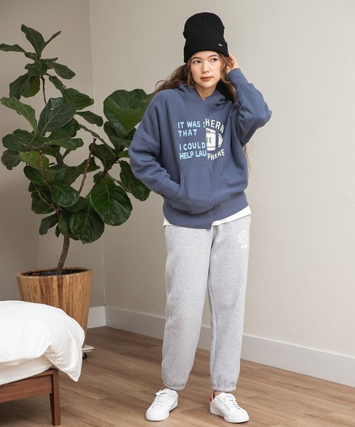 niko and...(ニコアンド)の「裏毛リメイクライクロゴパーカー(パーカー・レディース・ホワイト/グレー/モカ/ネイビー・MEDIUM/LARGE)」の16枚目の写真