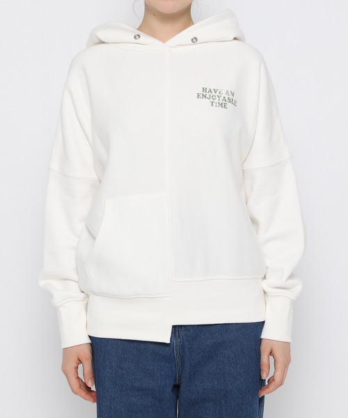 niko and...(ニコアンド)の「裏毛リメイクライクロゴパーカー(パーカー・レディース・ホワイト/グレー/モカ/ネイビー・MEDIUM/LARGE)」の14枚目の写真