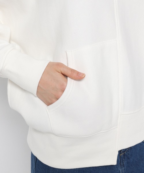 niko and...(ニコアンド)の「裏毛リメイクライクロゴパーカー(パーカー・レディース・ホワイト/グレー/モカ/ネイビー・MEDIUM/LARGE)」の11枚目の写真