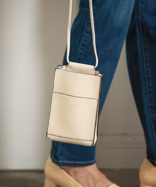 LEPSIM（レプシィム）の「【ゼロかる】スマホショルダー[2022春夏]　259939（ショルダーバッグ・レディース・アイボリー/ブラック/ブルー/グレイッシュベージュ/グリーン・ONE SIZE）」の6枚目の写真