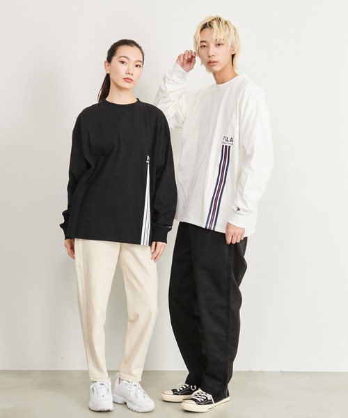 FILA(フィラ)の「【FILA/フィラ】WEB限定 別注 ワンポイントロゴ ラインプリント 綿100% ビックシルエット ドロップショルダー ロンT 長袖Tシャツ(Tシャツ/カットソー・メンズ・ホワイト/チャコールグレー/ブラック・LL/M/L)」の19枚目の写真