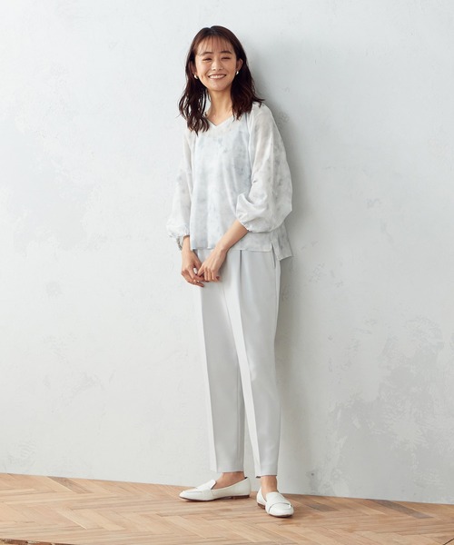 COMME CA ISM（コムサイズム）の「タイダイ風プリント シアー ブラウス（シャツ/ブラウス・レディース・ライトグレー系/ベージュ系/サックスブルー系・SMALL/MEDIUM/LARGE）」の4枚目の写真